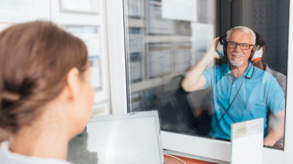 Världshälsoorganisationen WHO uppmärksammade World Hearing Day 3 mars och uppmanar till att testa hörseln regelbundet